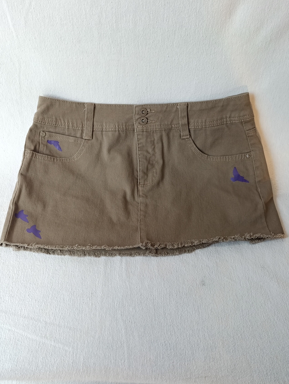 Gloria Vanderbilt Khaki Mini Skirt with Purple Bird Accents